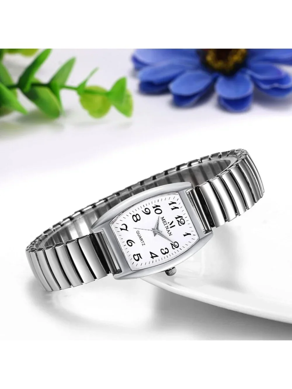 Women's Silver White Analog Quartz Big Dial Easy Reader Stretch Band Wrist Watch
